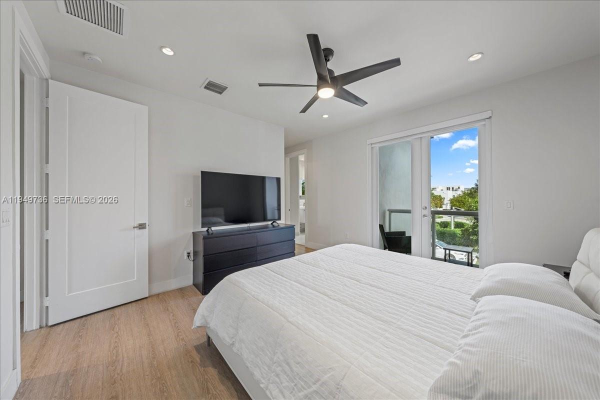 LANDMARK AT DORAL - Residential