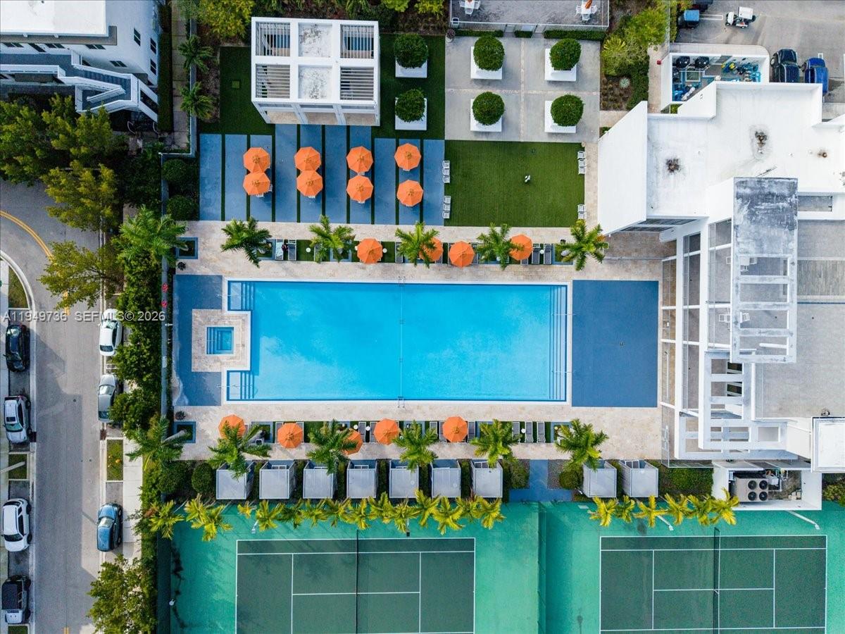 LANDMARK AT DORAL - Residential