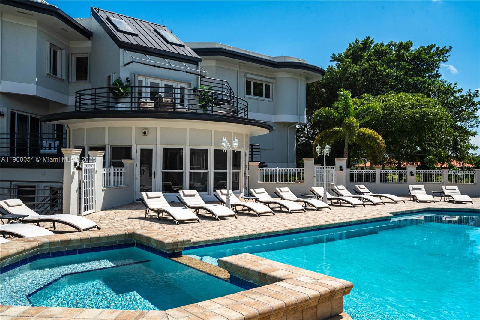 METES AND BOUNDS - Residential Lease