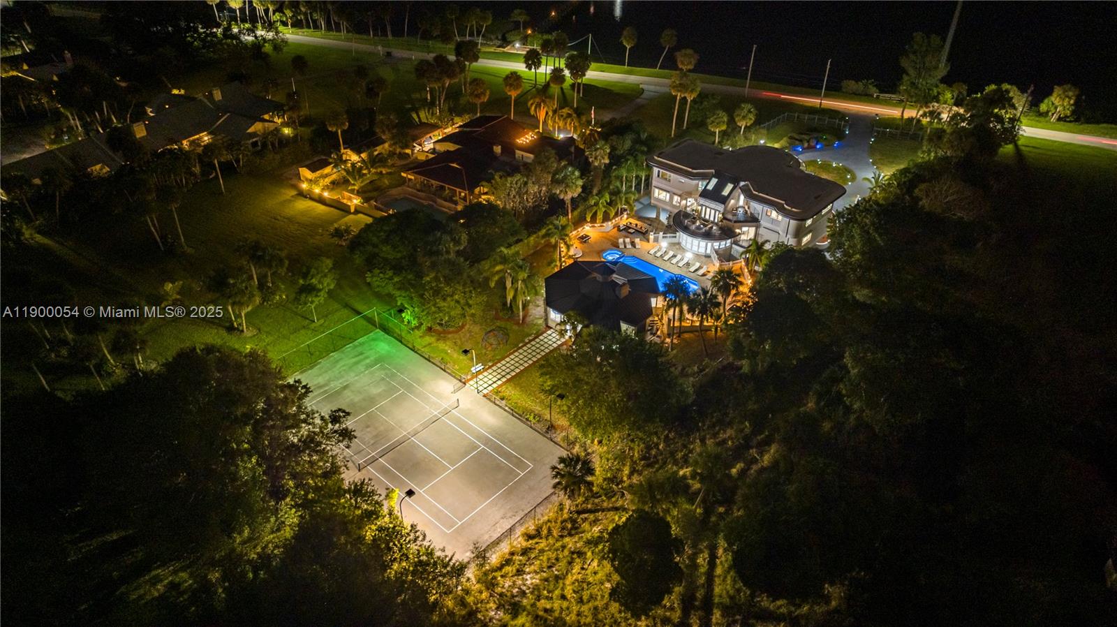 METES AND BOUNDS - Residential Lease