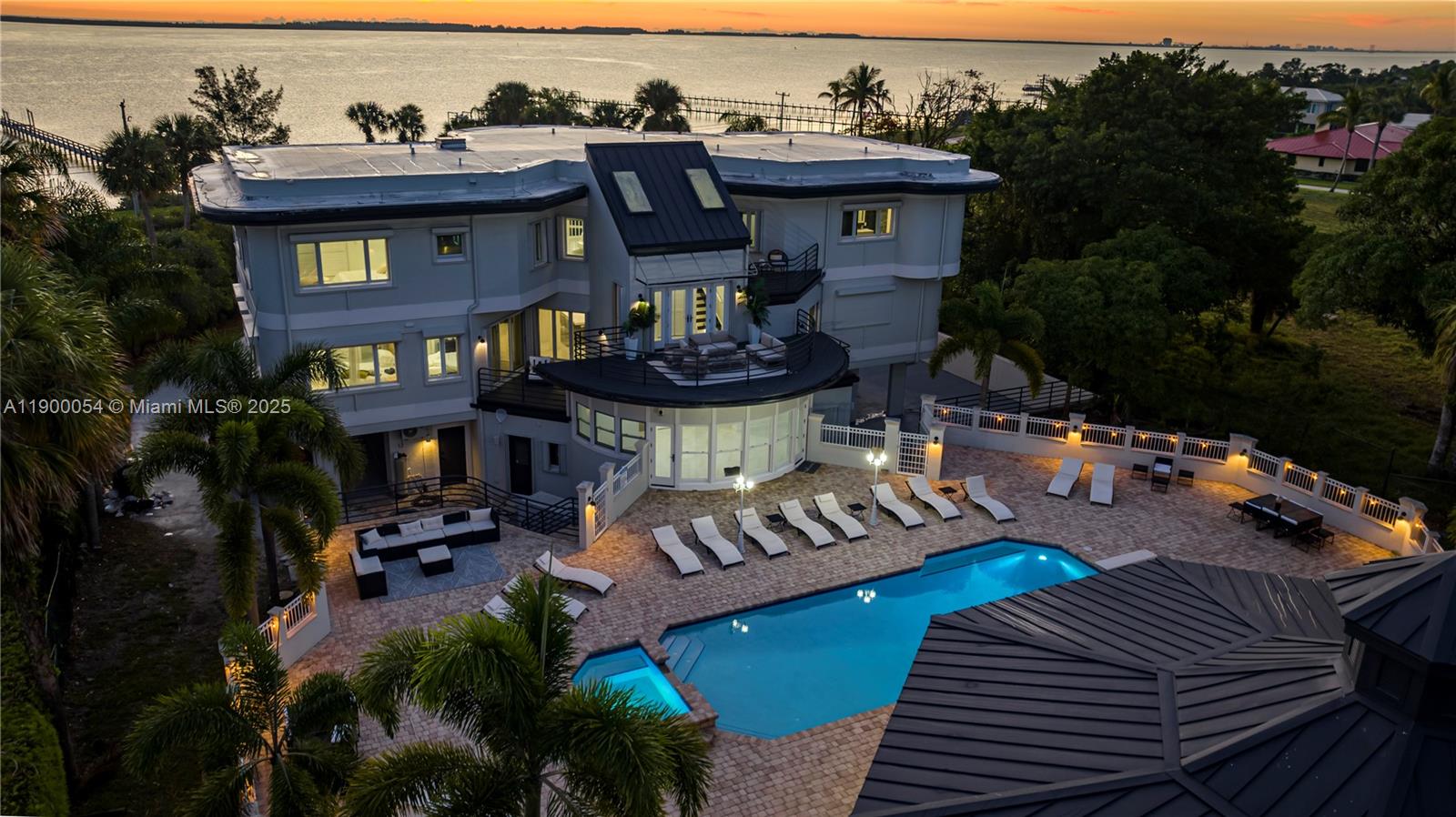 METES AND BOUNDS - Residential Lease