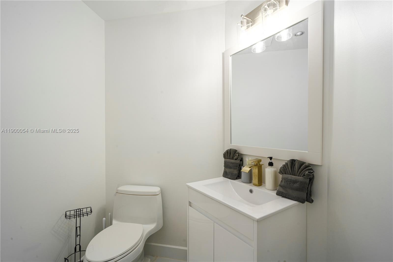 METES AND BOUNDS - Residential Lease