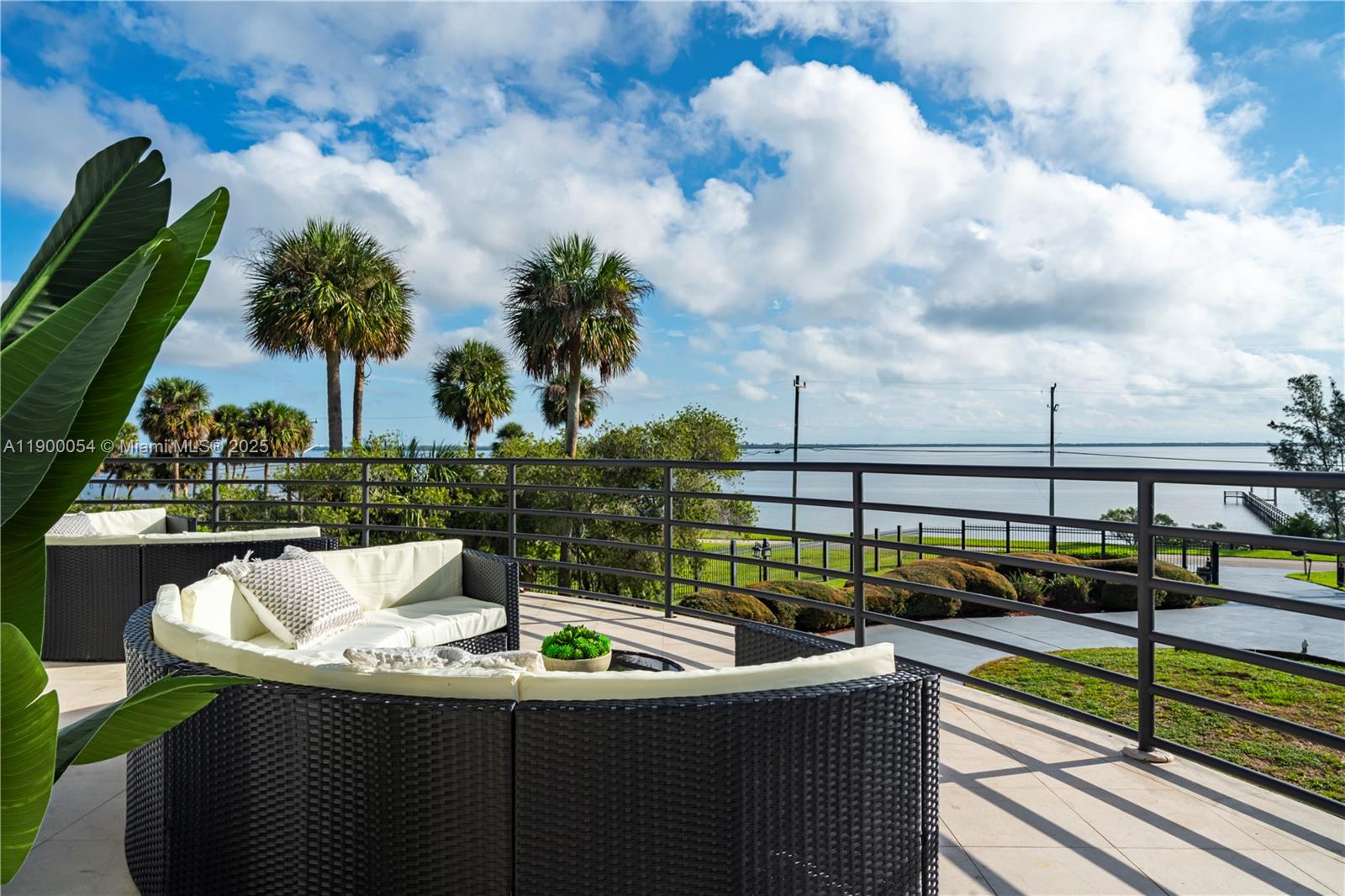 METES AND BOUNDS - Residential Lease