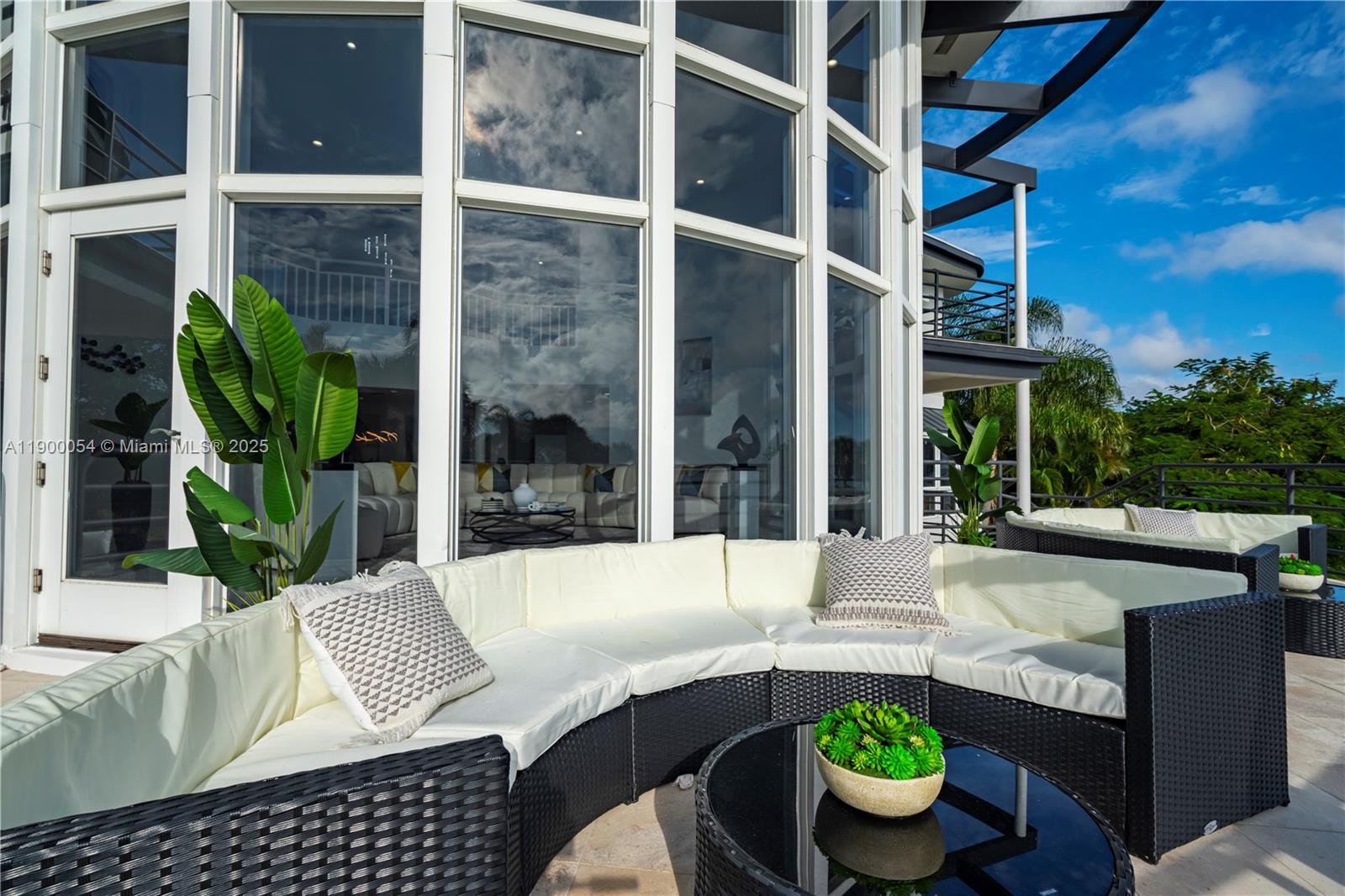 METES AND BOUNDS - Residential Lease