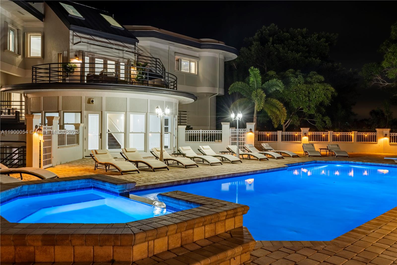 METES AND BOUNDS - Residential Lease