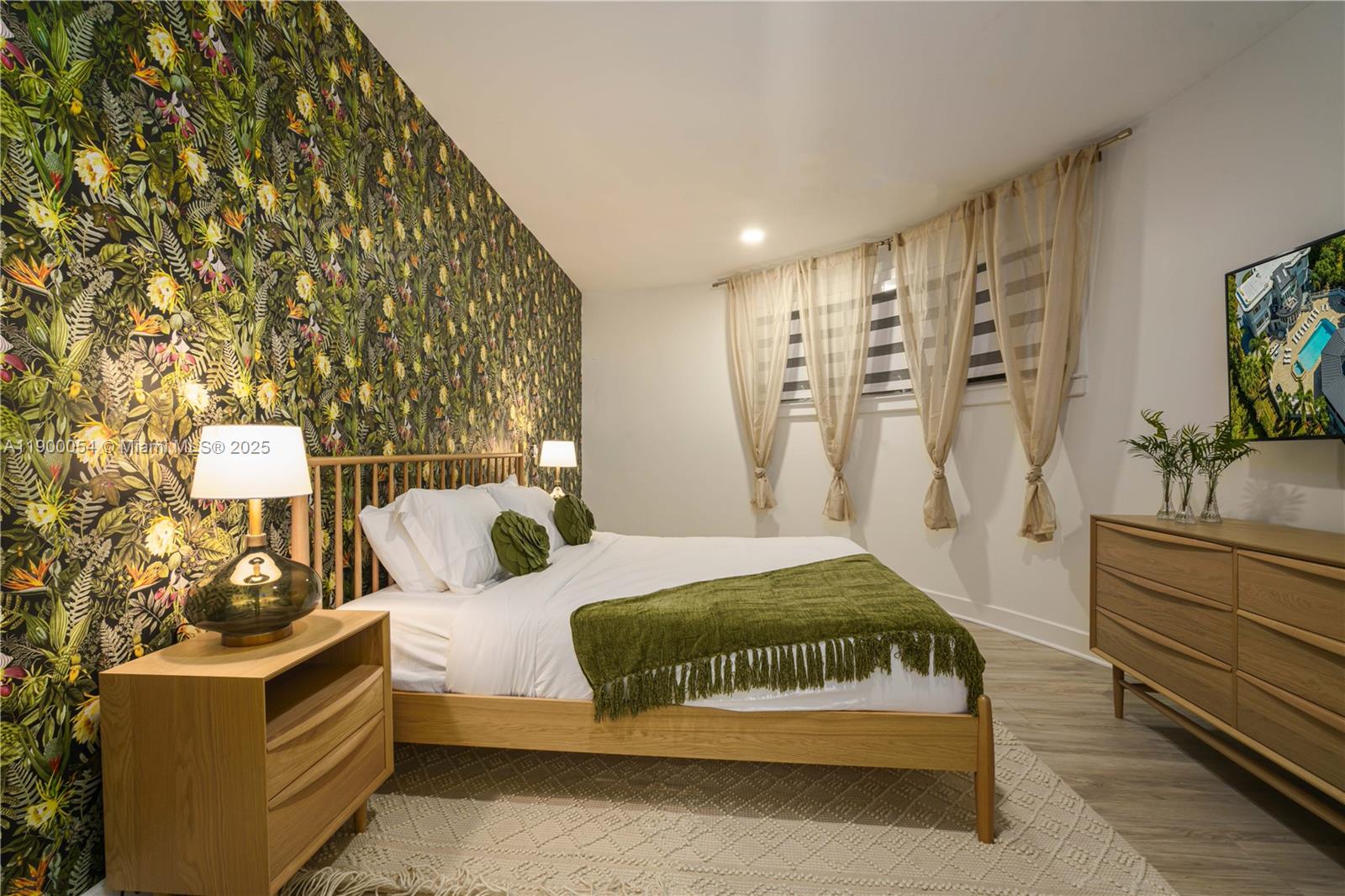 METES AND BOUNDS - Residential Lease