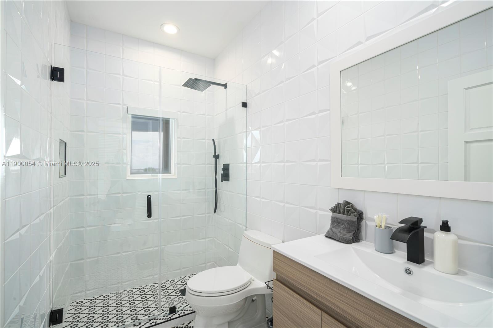 METES AND BOUNDS - Residential Lease