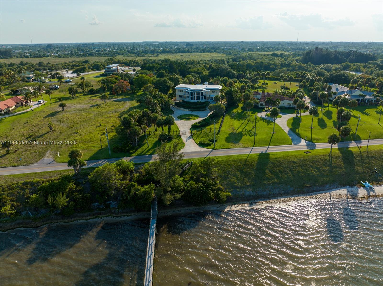 METES AND BOUNDS - Residential Lease