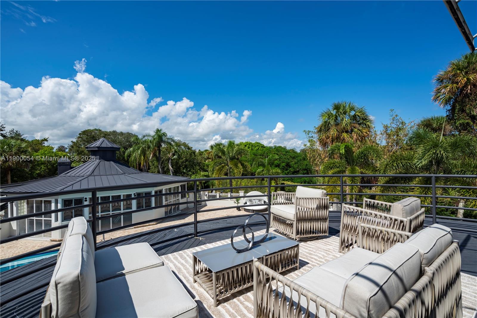 METES AND BOUNDS - Residential Lease