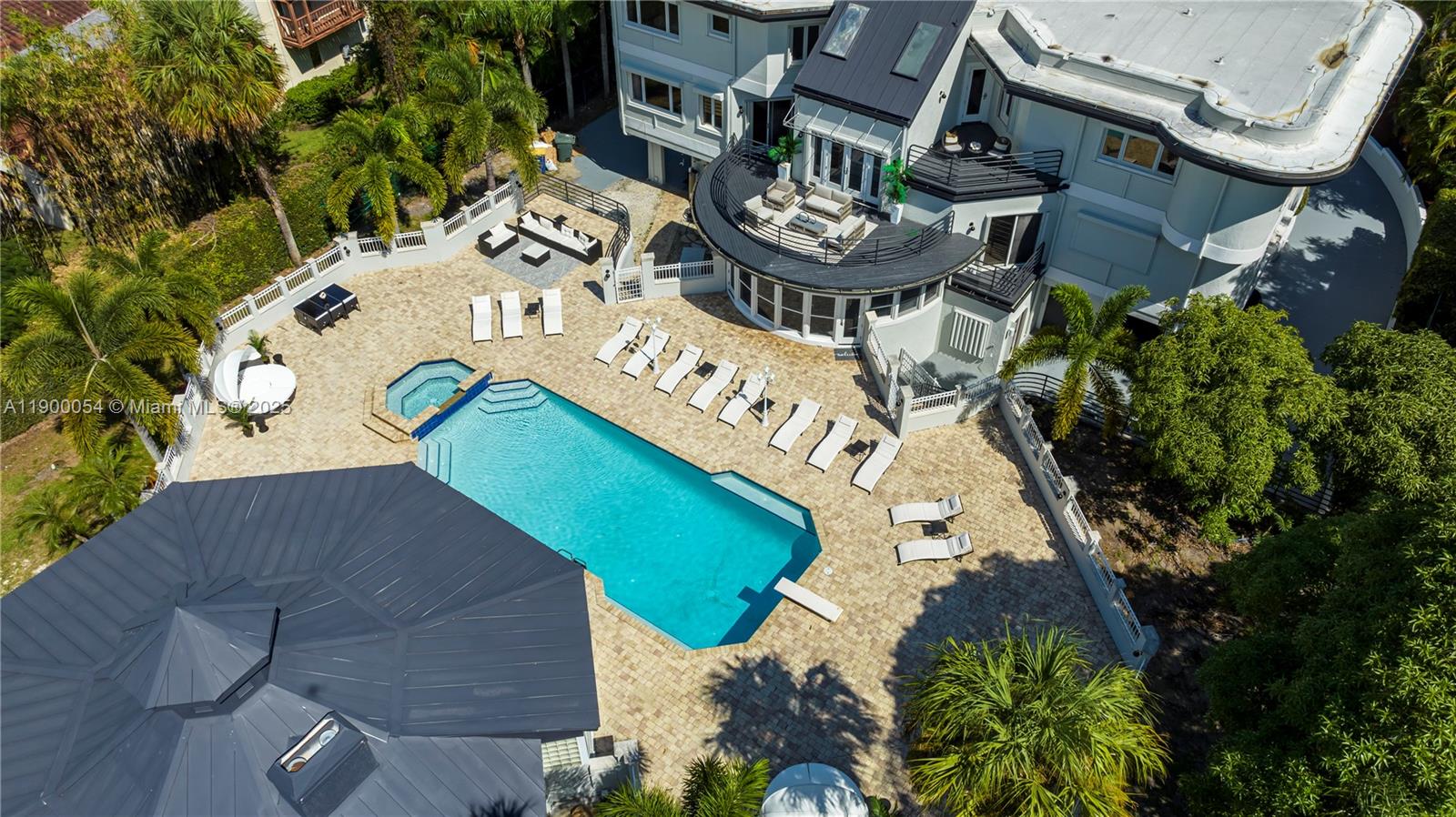 METES AND BOUNDS - Residential Lease