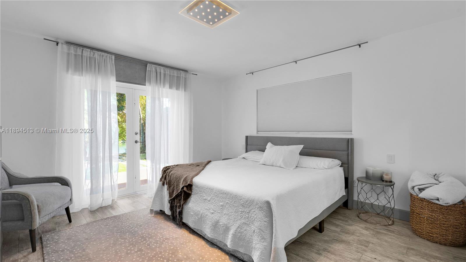 CORAL BAY SEC C - Residential Lease