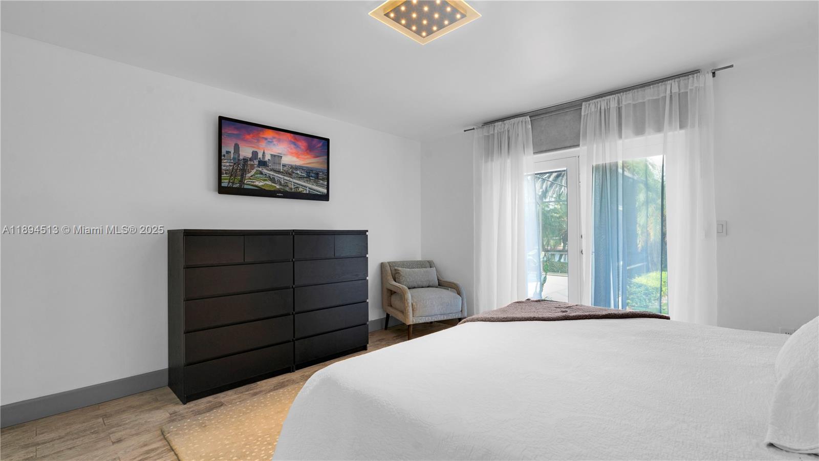 CORAL BAY SEC C - Residential Lease