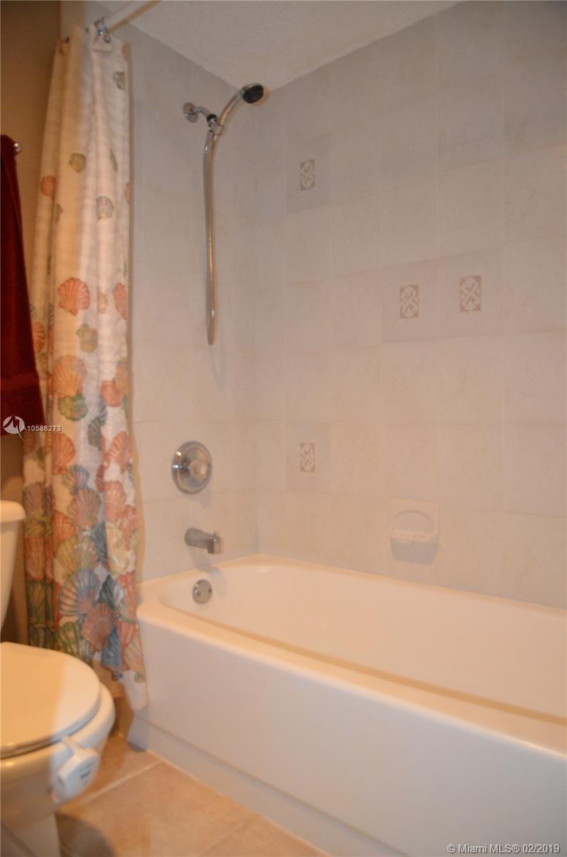 FLAMENCO CONDO TOWER I - Residential