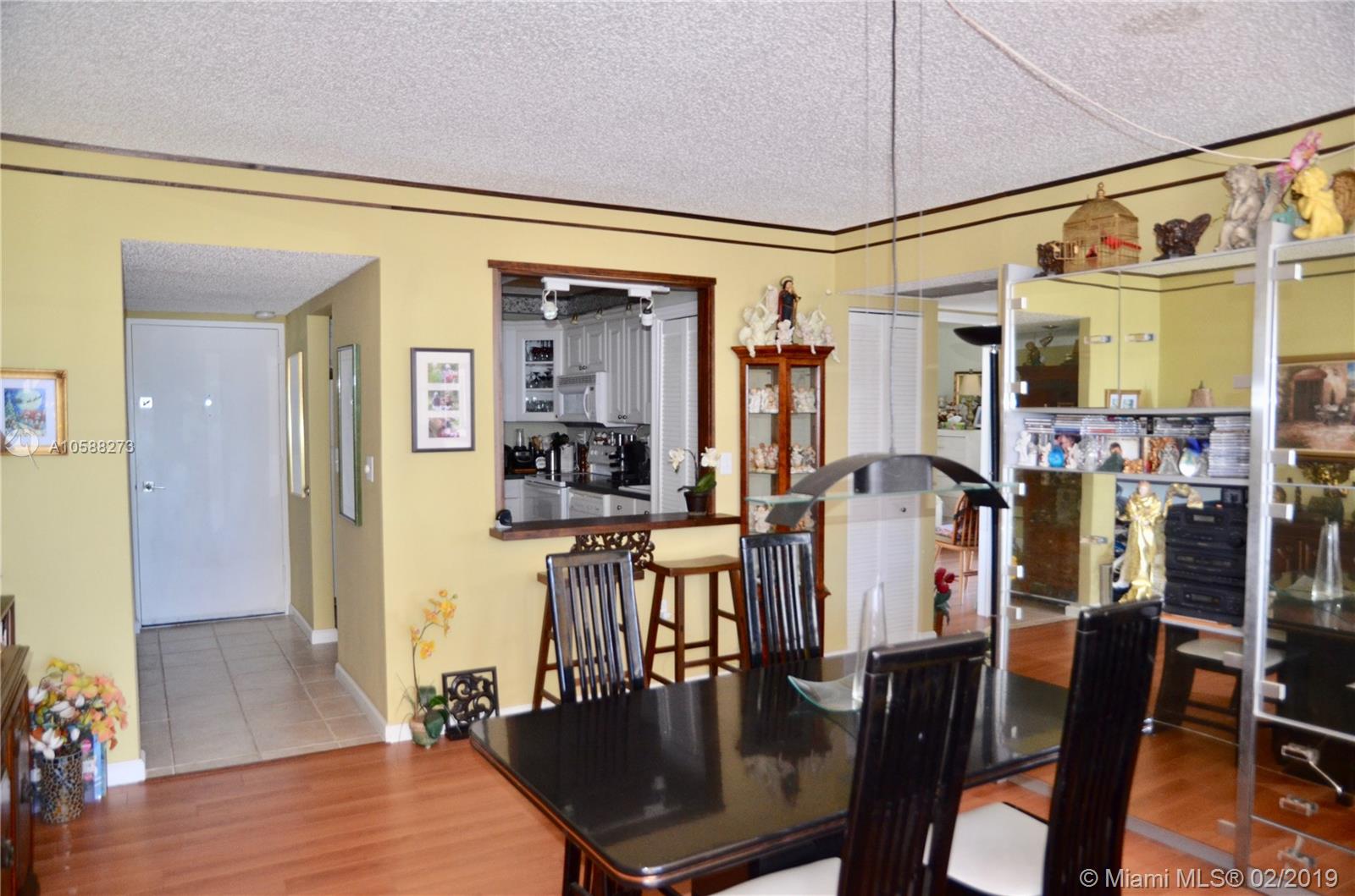 FLAMENCO CONDO TOWER I - Residential