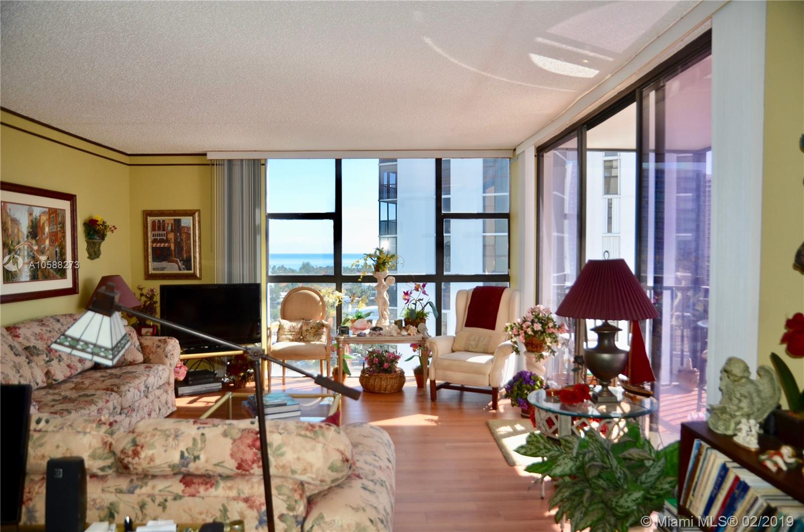 FLAMENCO CONDO TOWER I - Residential