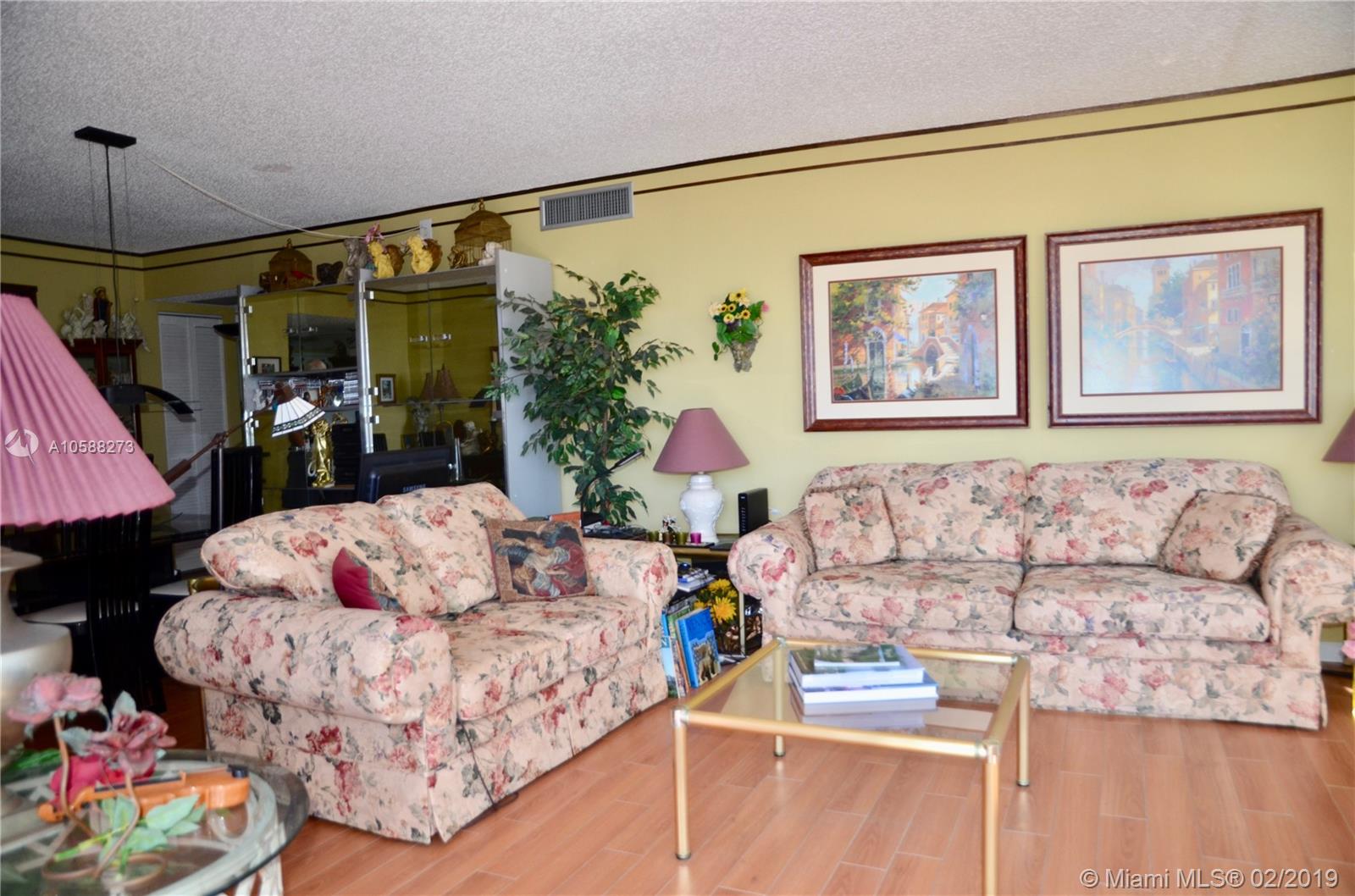 FLAMENCO CONDO TOWER I - Residential