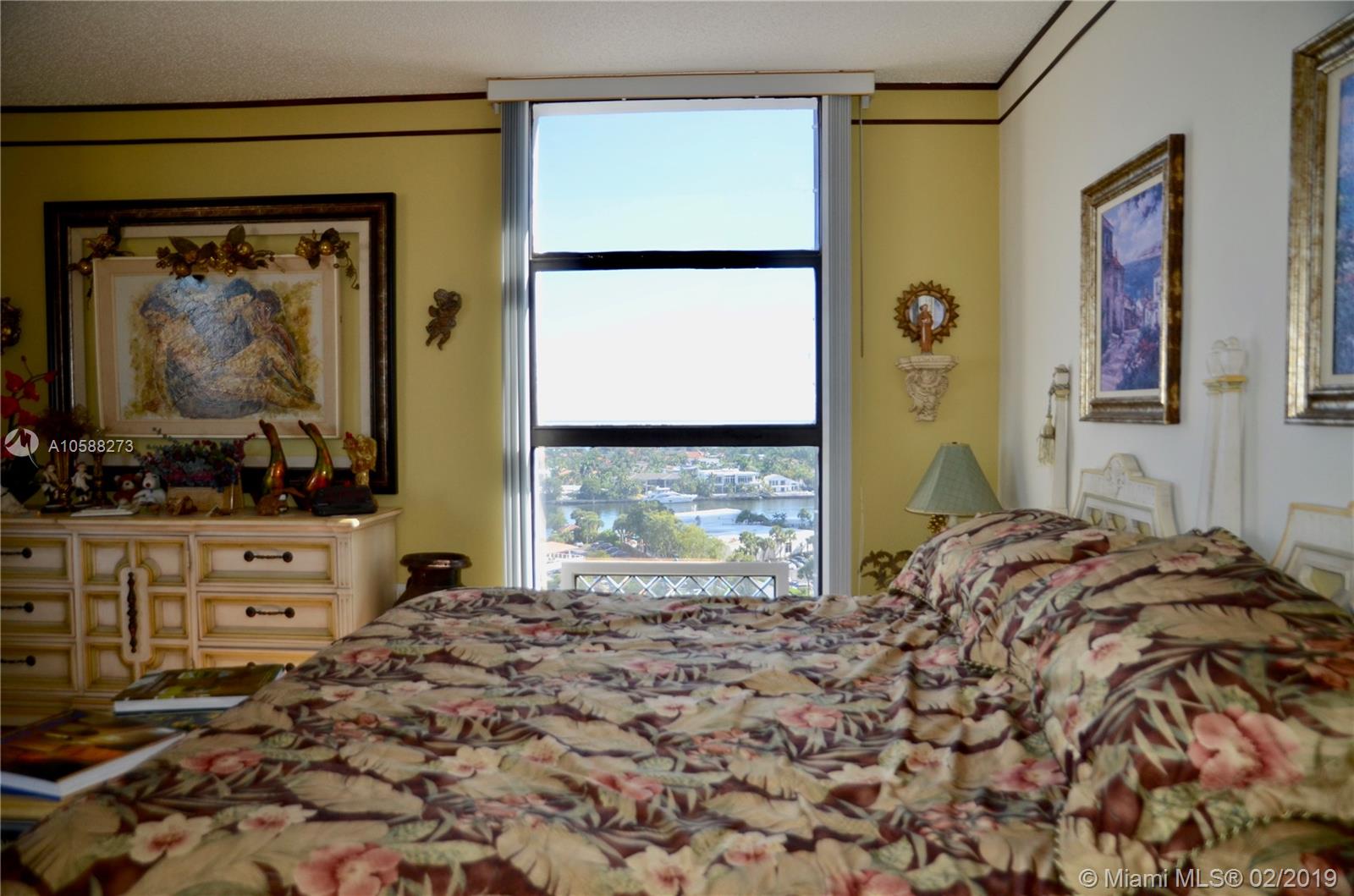 FLAMENCO CONDO TOWER I - Residential