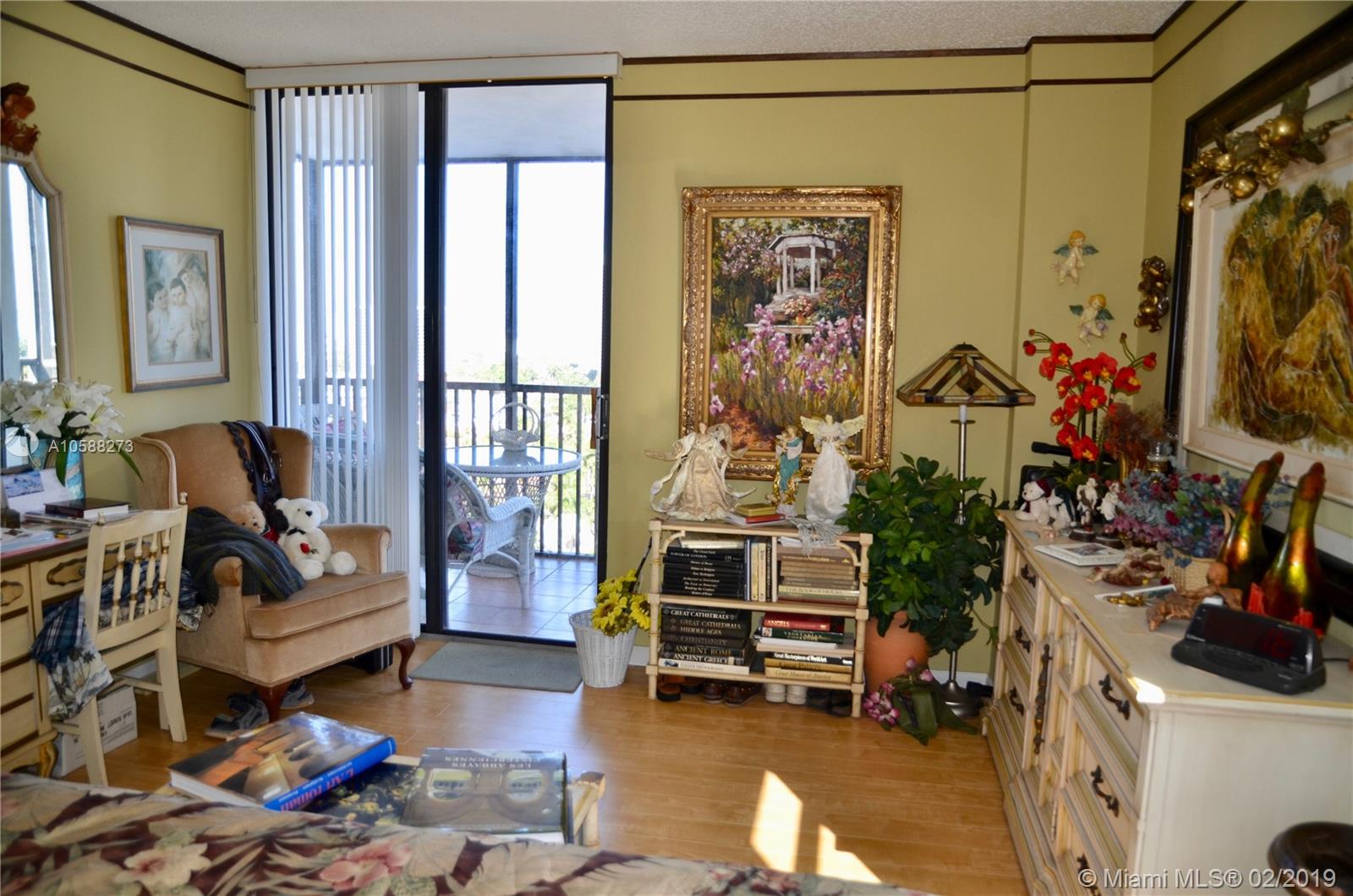 FLAMENCO CONDO TOWER I - Residential