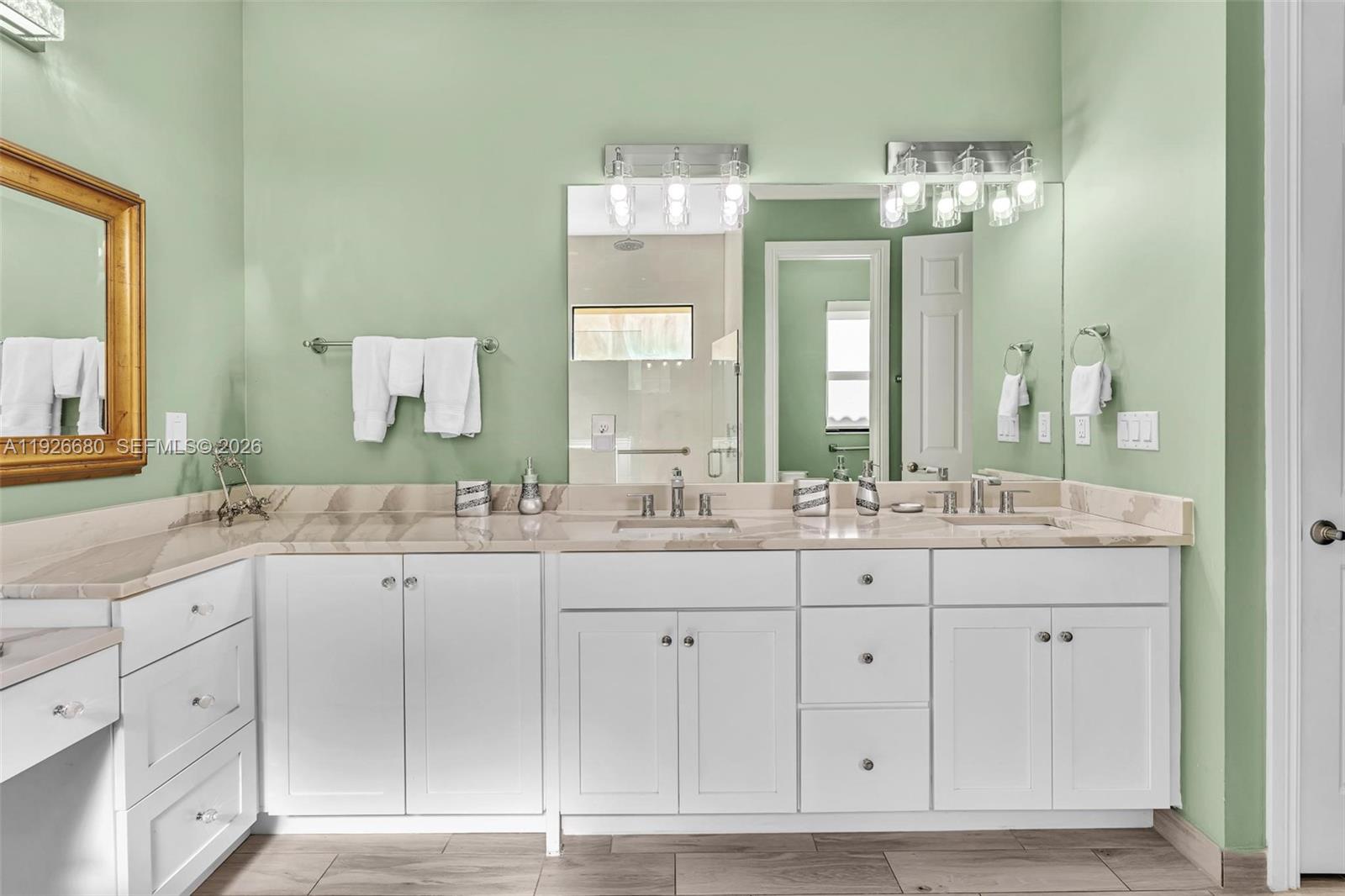 PARKLAND ROYALE - Residential