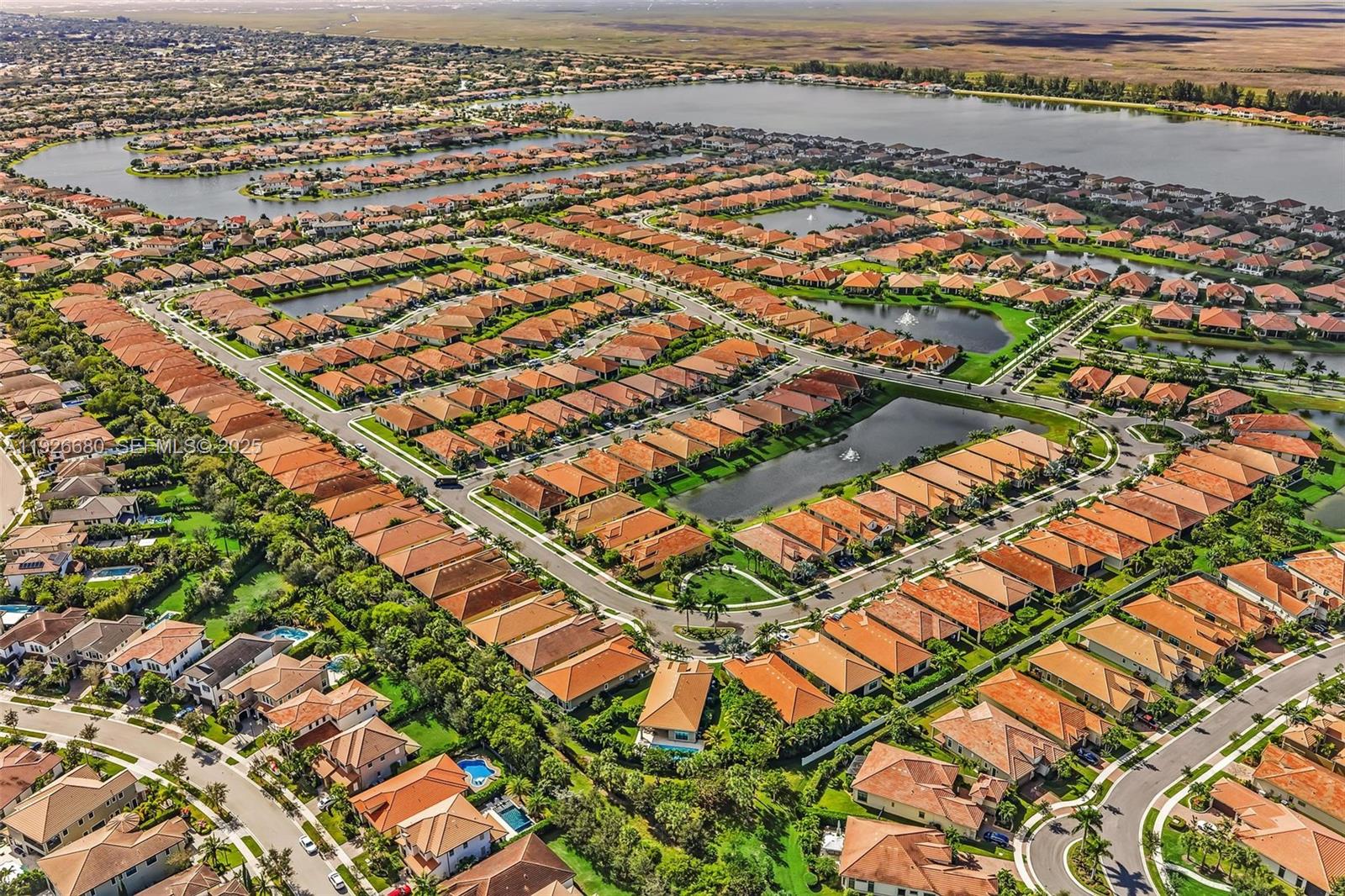 PARKLAND ROYALE - Residential