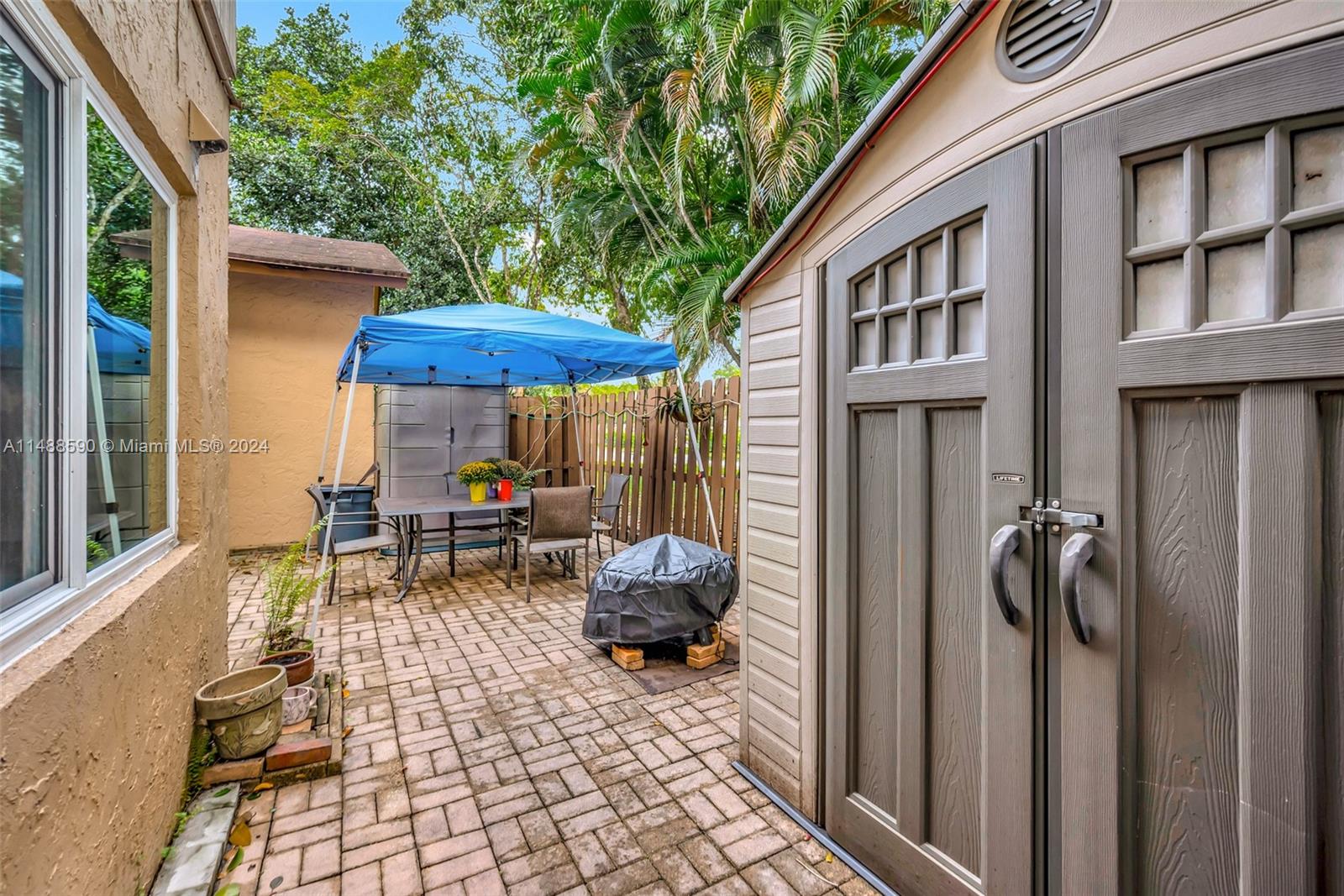 APPLE CREEK - Residential