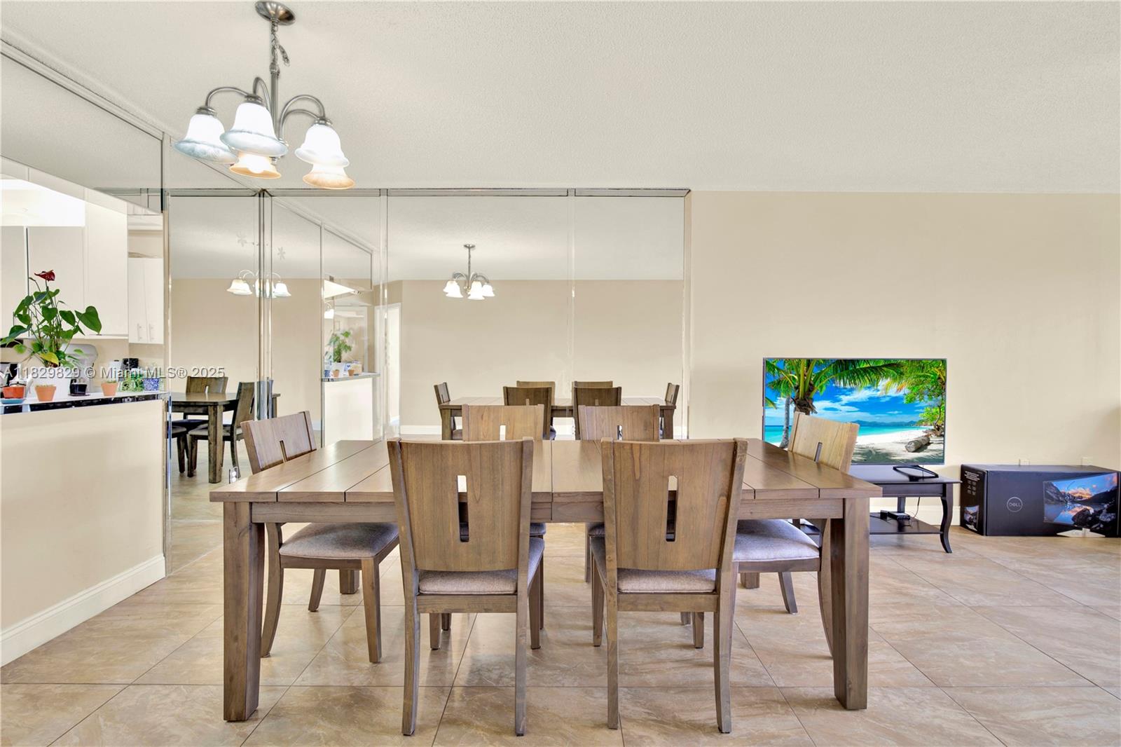 SUNRISE LAKES 194 CONDO - Residential