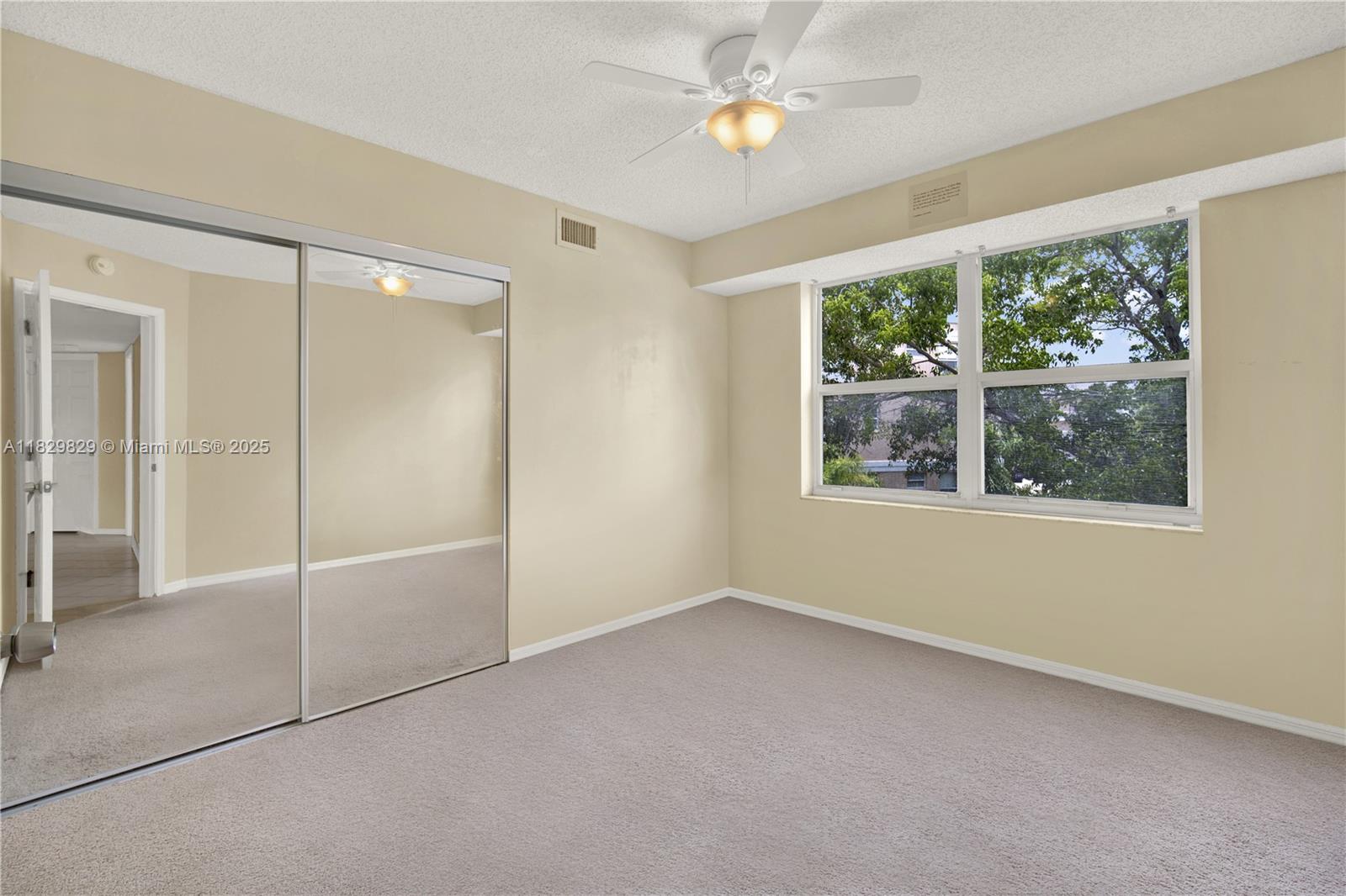 SUNRISE LAKES 194 CONDO - Residential