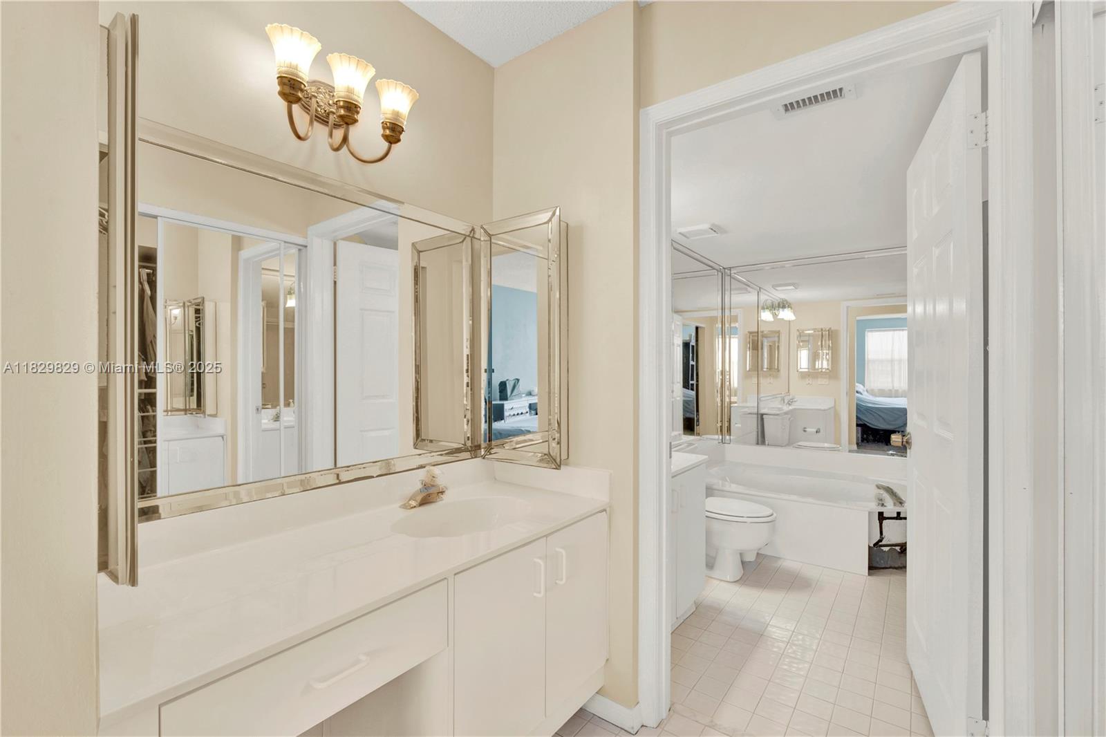 SUNRISE LAKES 194 CONDO - Residential