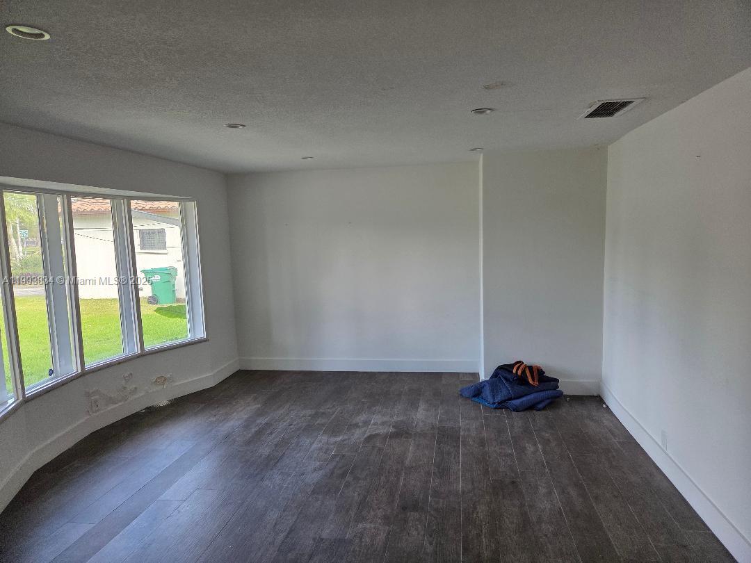 LAKE CATALINA - Residential Lease