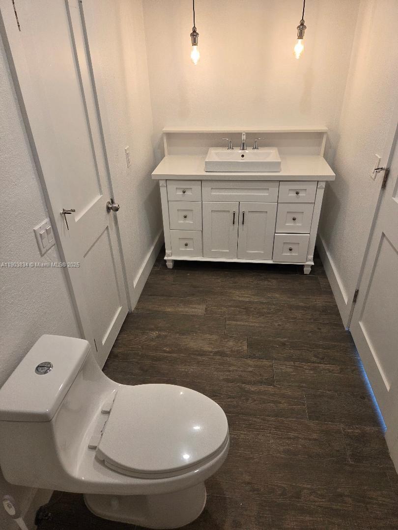 LAKE CATALINA - Residential Lease