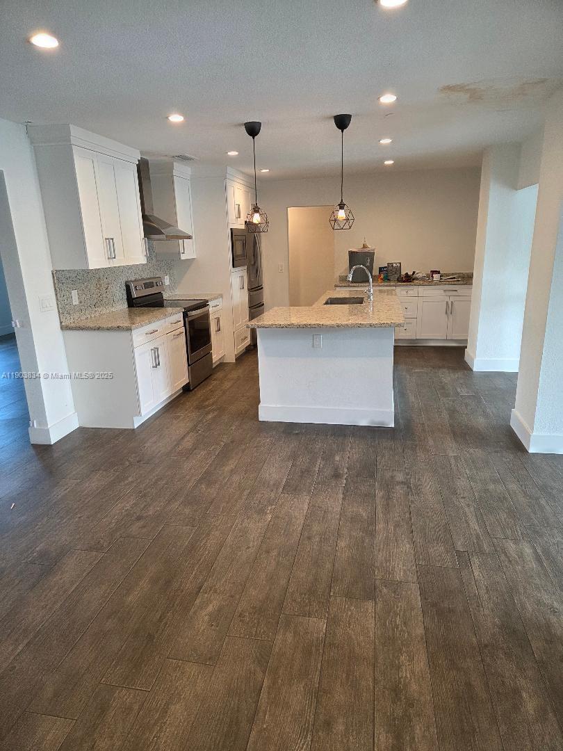 LAKE CATALINA - Residential Lease