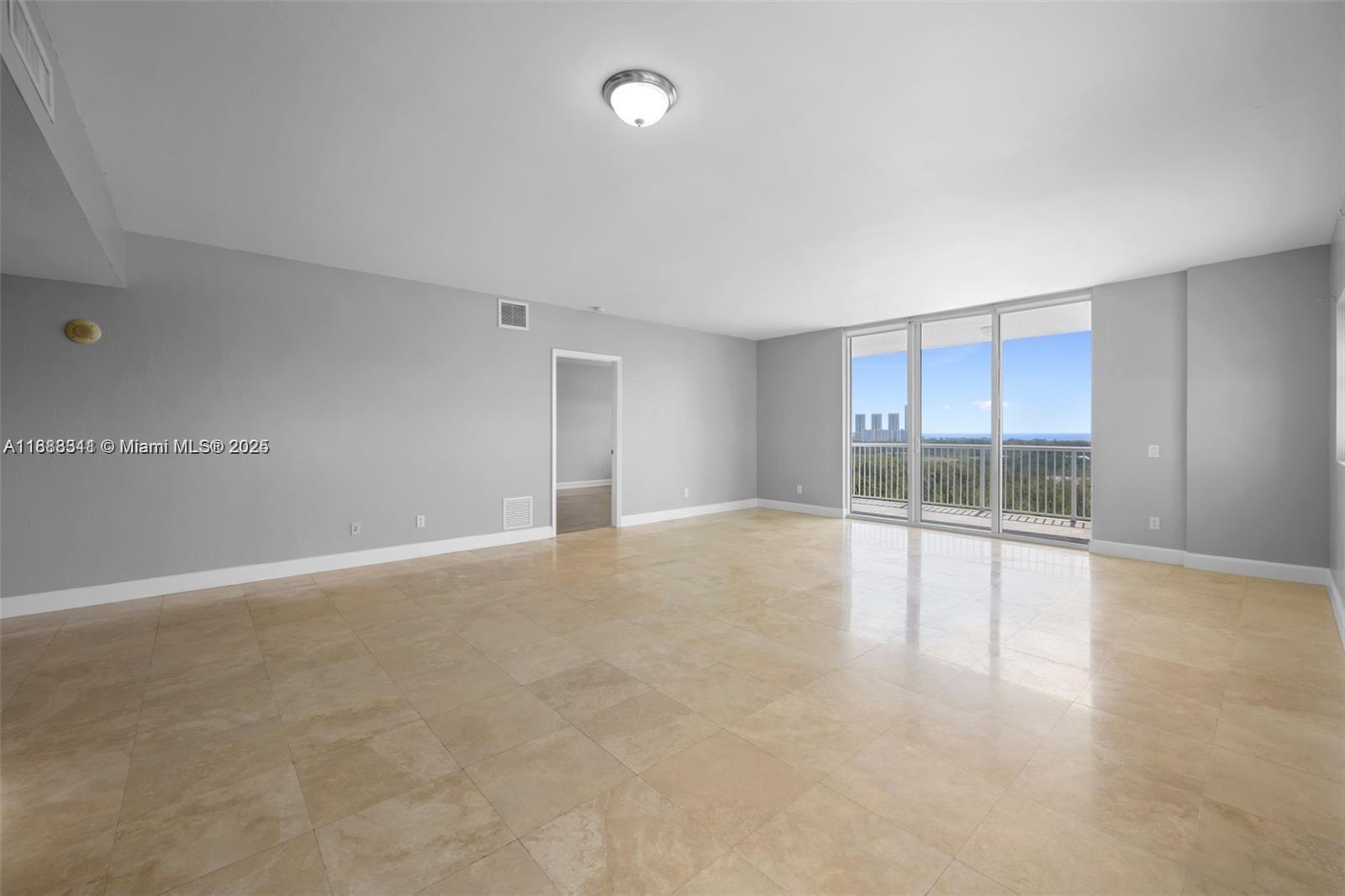 THE OAKS I CONDO - Residential