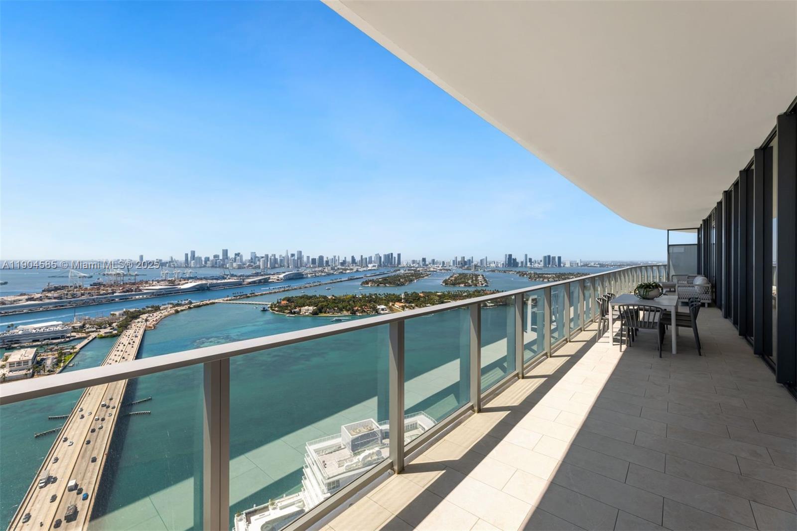 FIVE PARK - Residential Lease