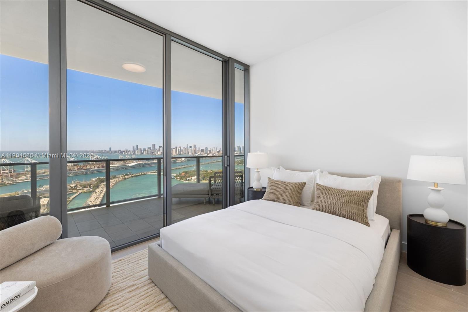 FIVE PARK - Residential Lease