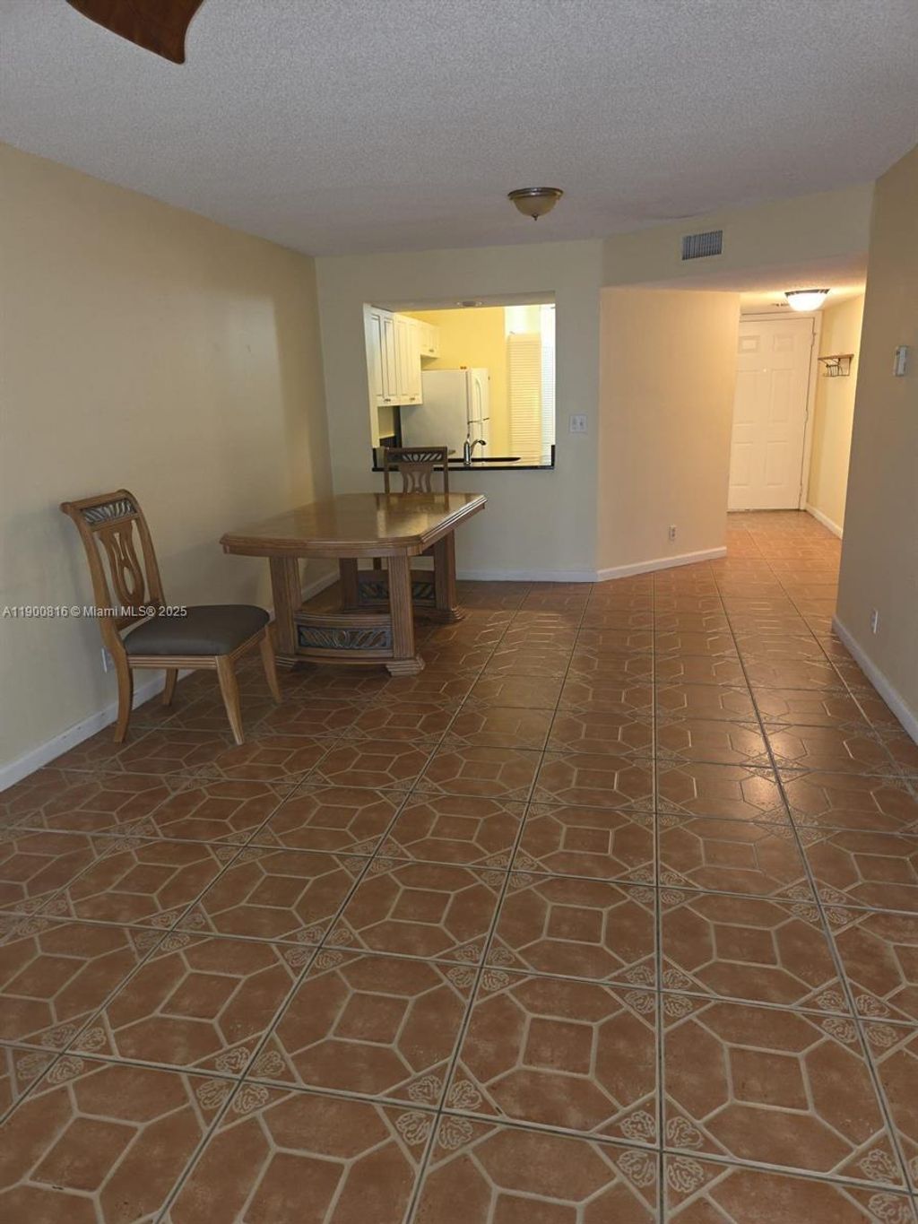 Photo of 117 Lake Emerald Dr #108, Oakland Park, FL 33309 (MLS # A11900816)