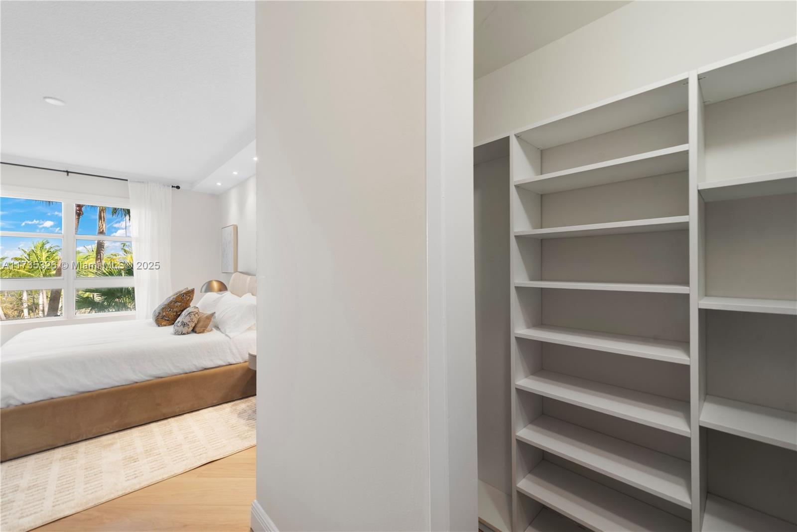 RESORT VILLA ONE CONDO - Residential Lease