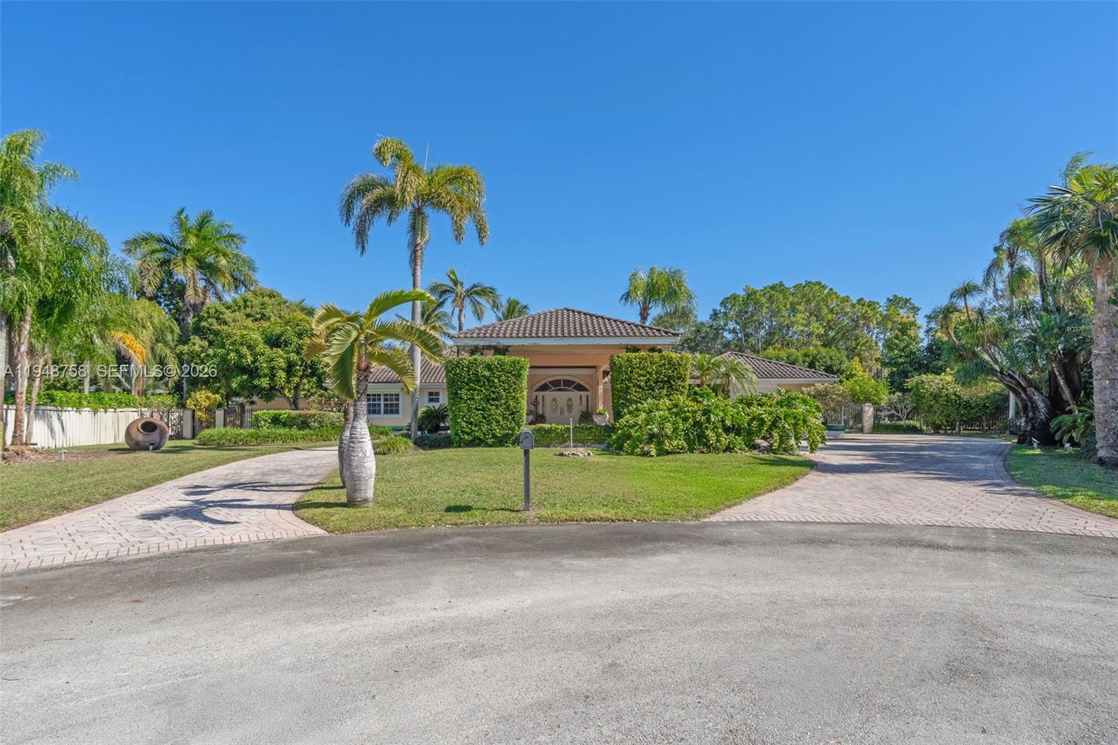 HILLCREST ESTATES - Residential