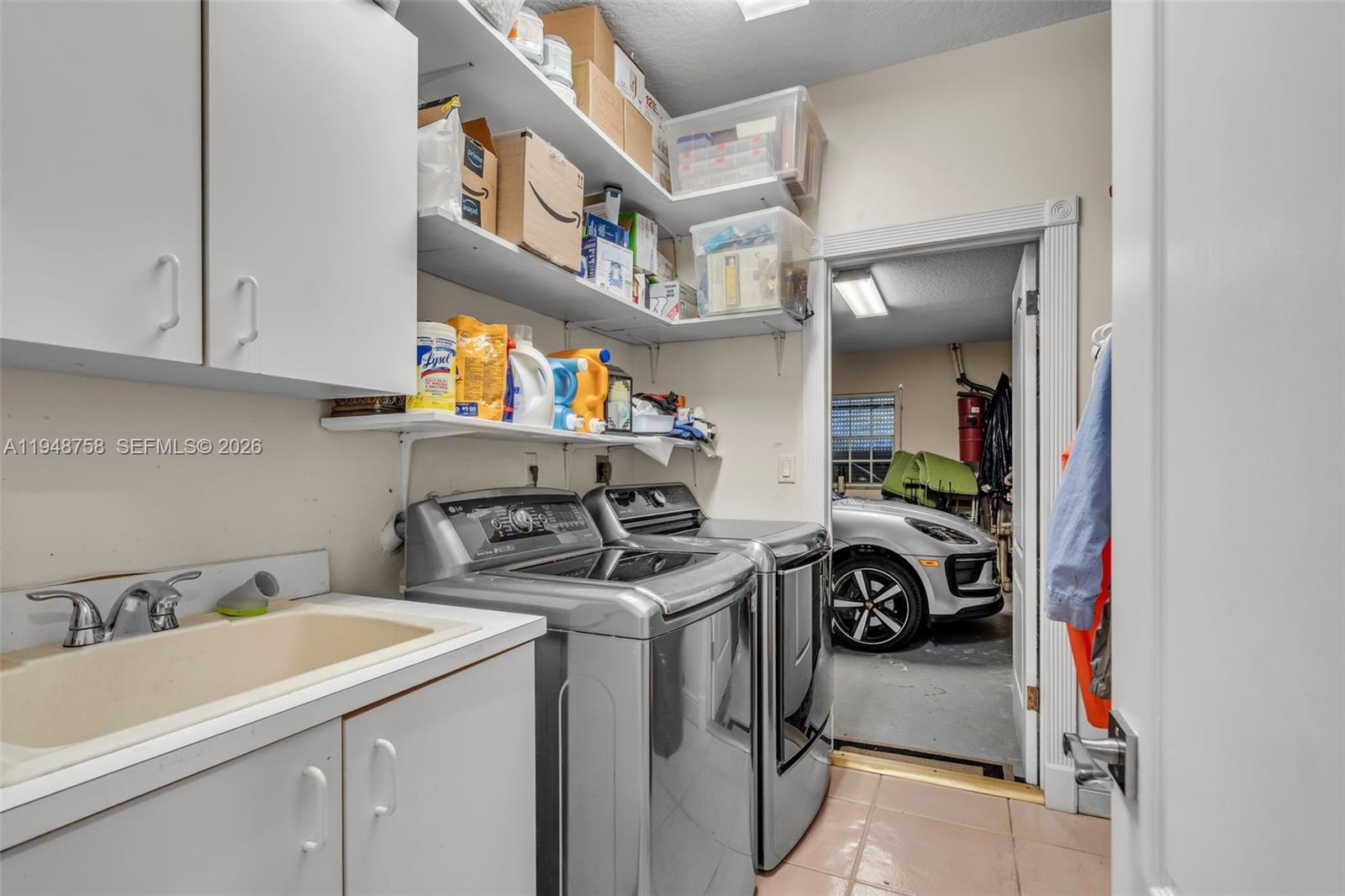 HILLCREST ESTATES - Residential