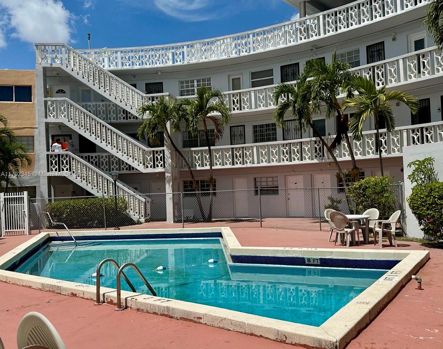 11 Sw 52nd Ave 6A, Miami, Broward County, Florida - 2 Bedrooms  
2 Bathrooms - 