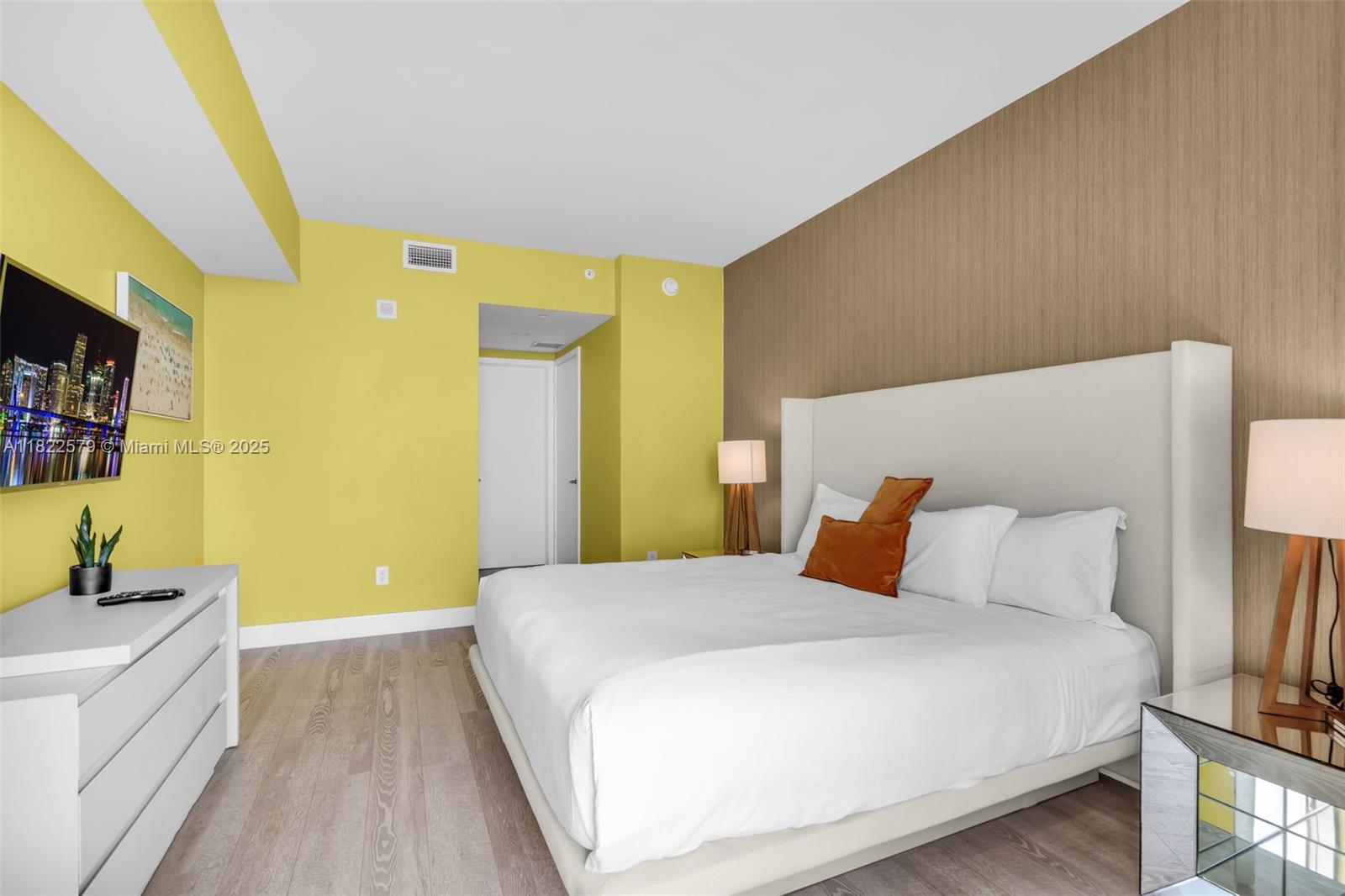 4111 SOUTH OCEAN DRIVE CO - Residential