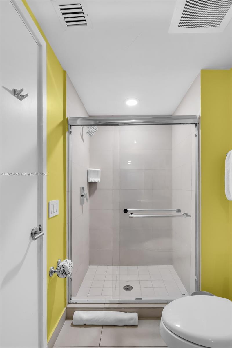 4111 SOUTH OCEAN DRIVE CO - Residential