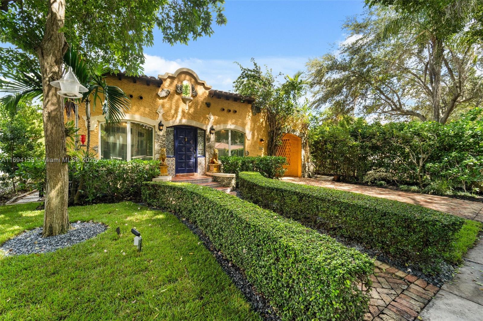 Property for Sale at 407 Navarre Ave, Coral Gables, Broward County, Florida - Bedrooms: 4 
Bathrooms: 3  - $1,450,000