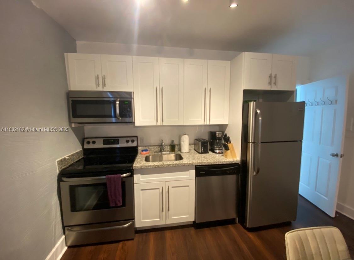 274 NW 32nd St 2