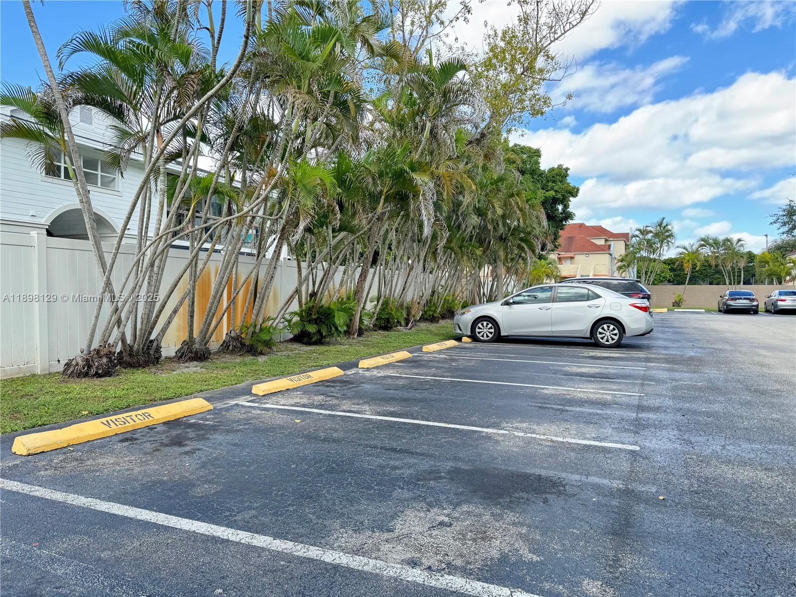 MIRASSOU CONDO - Residential Lease