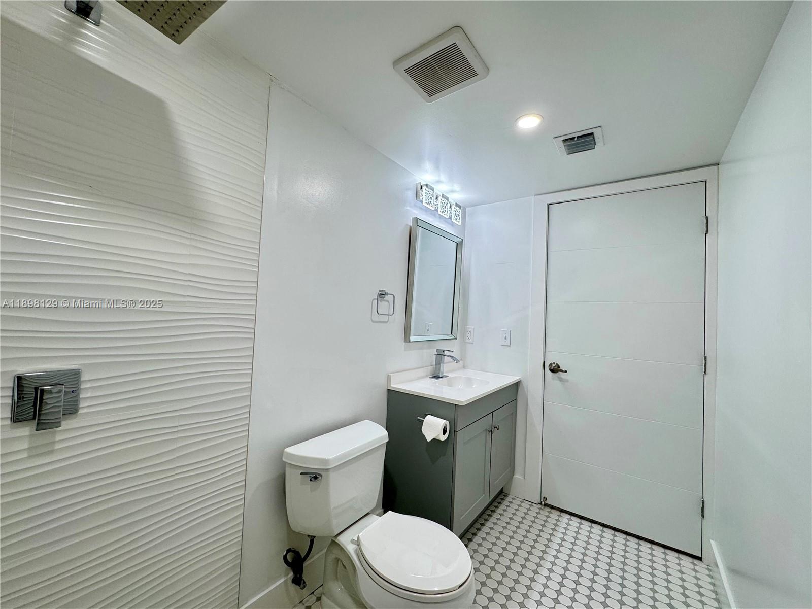 MIRASSOU CONDO - Residential Lease