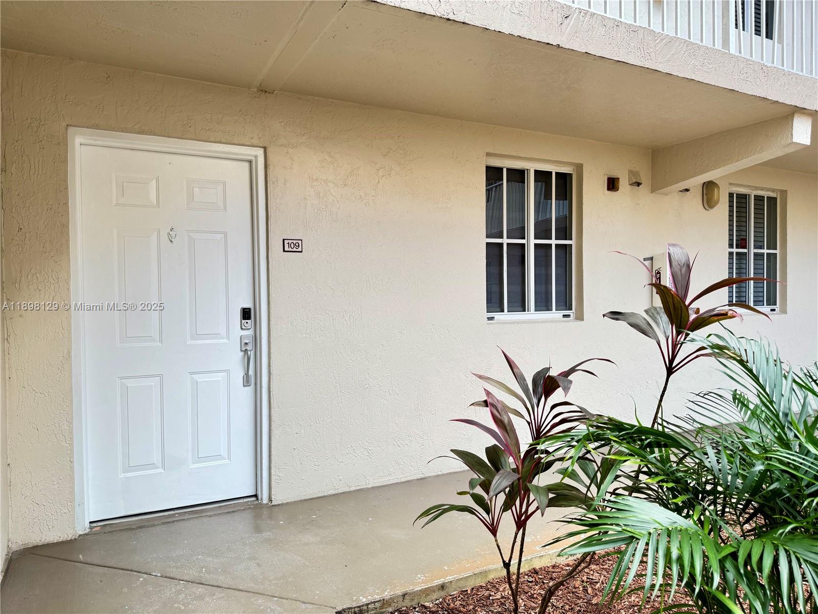 MIRASSOU CONDO - Residential Lease