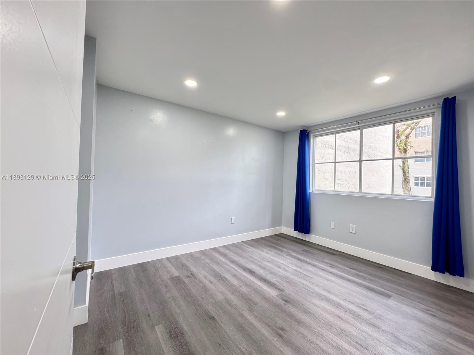 MIRASSOU CONDO - Residential Lease