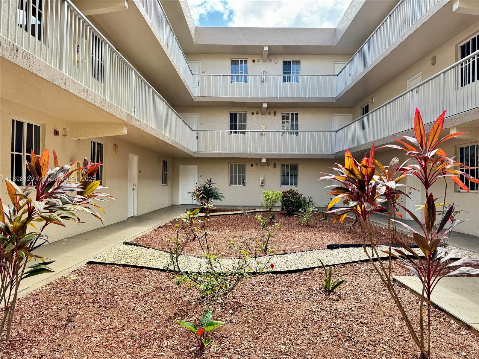 MIRASSOU CONDO - Residential Lease