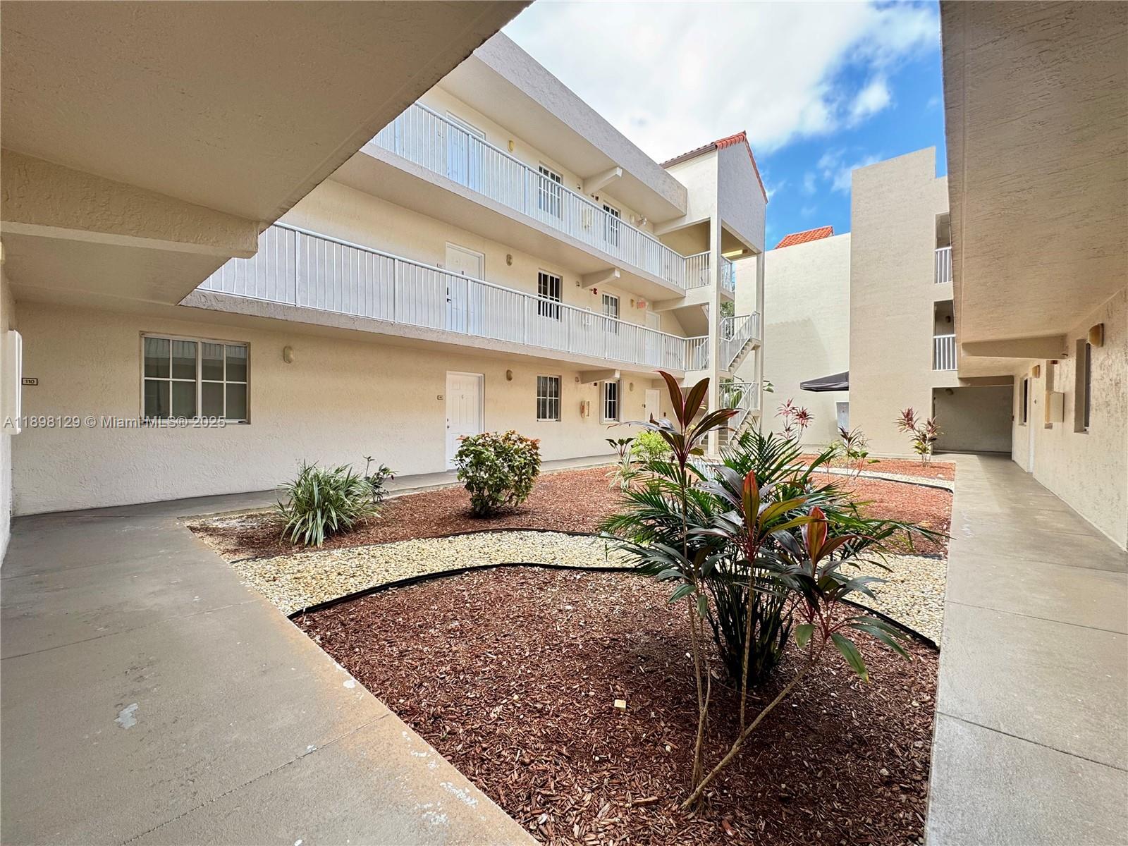 MIRASSOU CONDO - Residential Lease