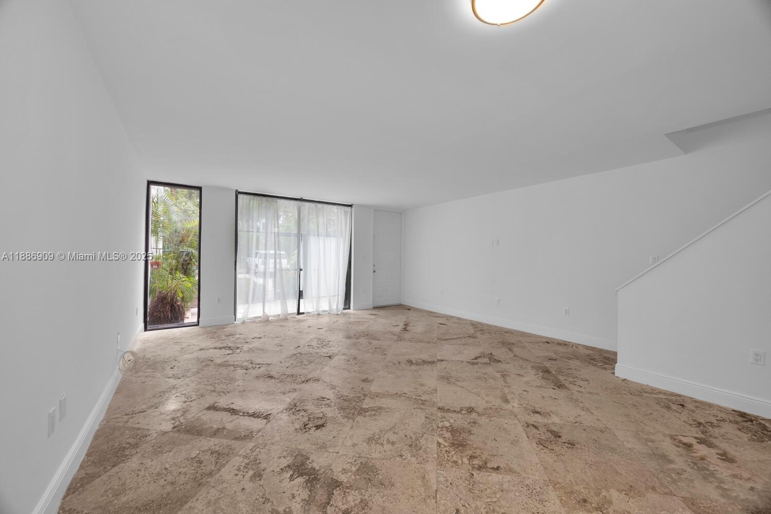 GRAPETREE TOWNHOUSE CONDO - Residential